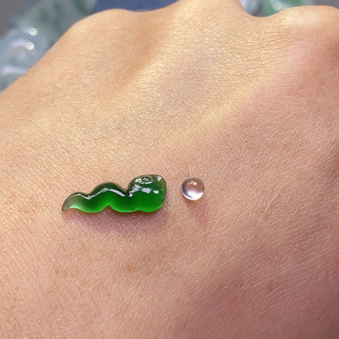 翡翠颈饰未镶嵌艺**彩翡翠