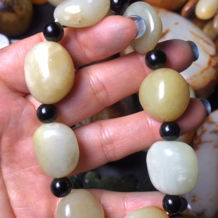 和田玉未镶嵌珠宝奇石