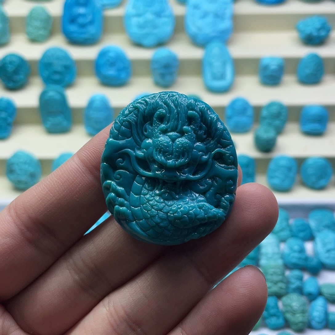 绿松石未镶嵌颈饰