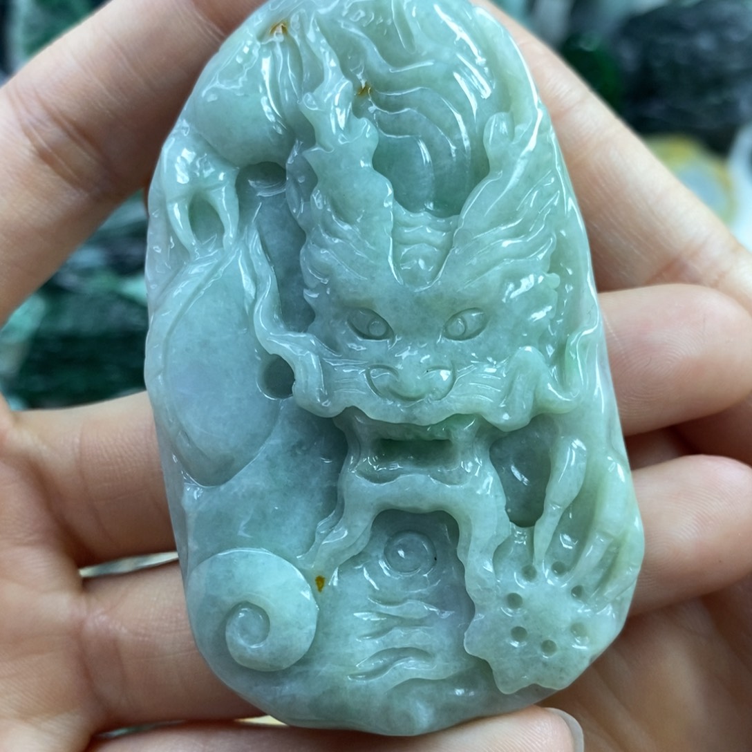 翡翠颈饰未镶嵌吊坠