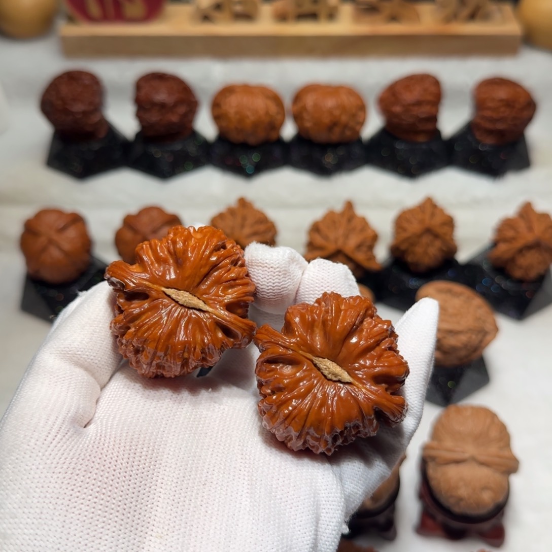 吊坠文玩核桃44白狮子