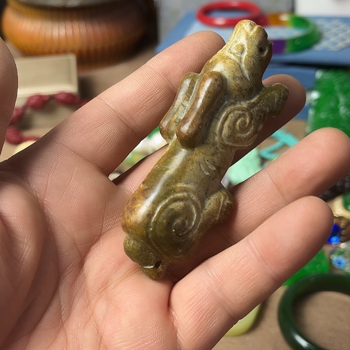 未镶嵌和田玉（糖玉）挂件