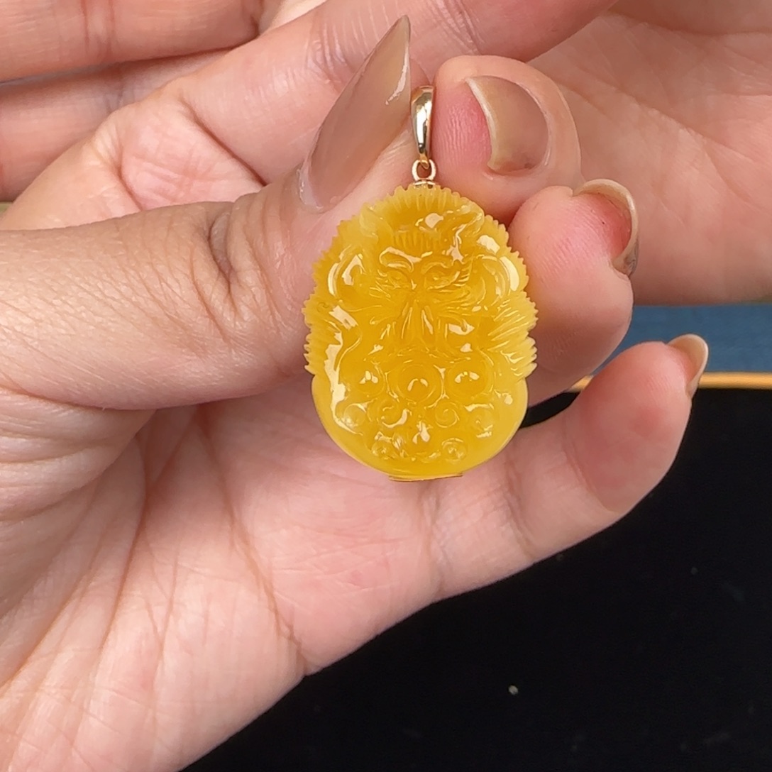 蜜蜡吊坠(不含链)18K金镶嵌