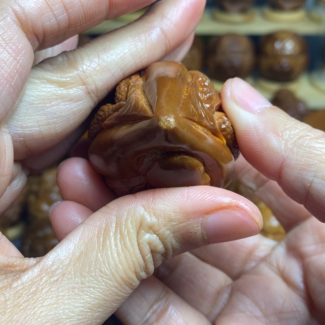 【闪购商品】香榧木橄榄核雕手工4.0两凤一龙