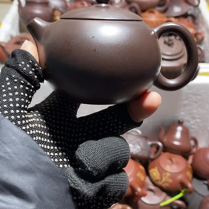 紫砂茶壶微瑕微笑