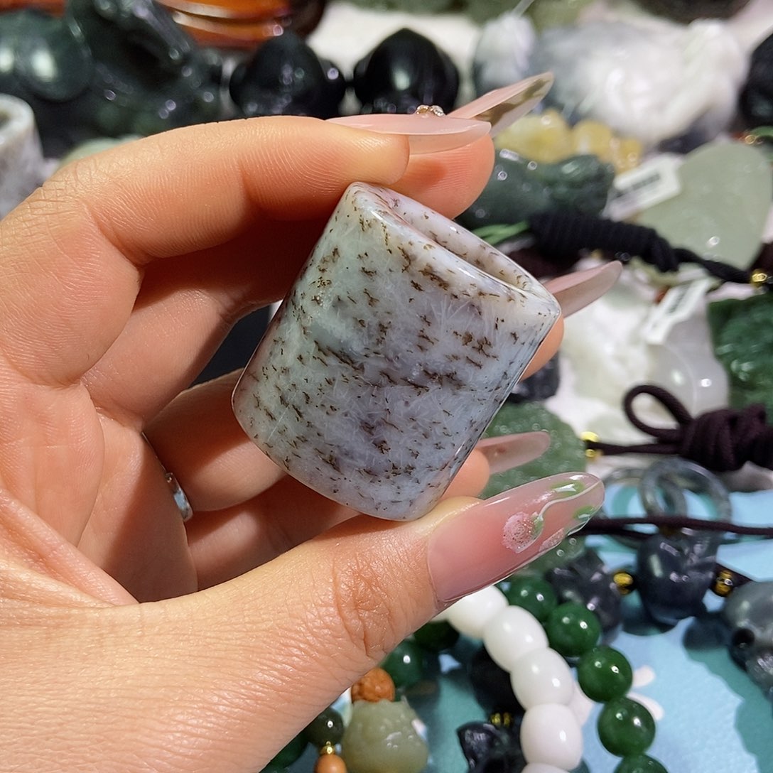 和田玉珠宝奇石未镶嵌逍***郎