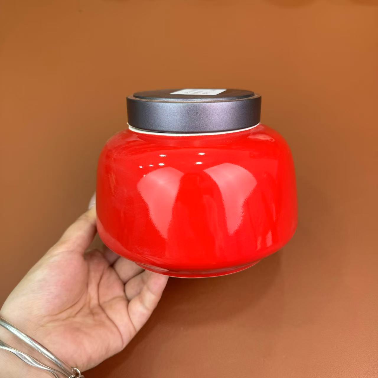 G404-红釉茶叶罐