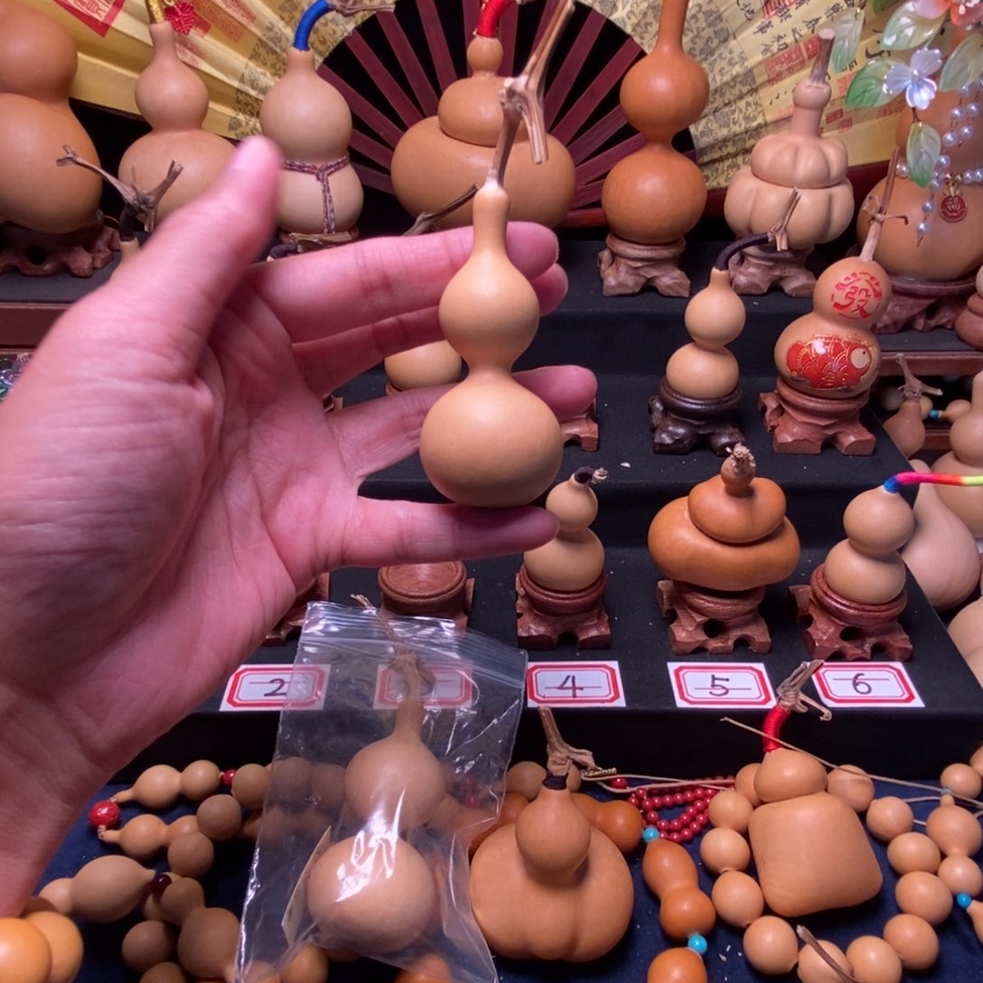 ****打考虑图兔兔图图是不是