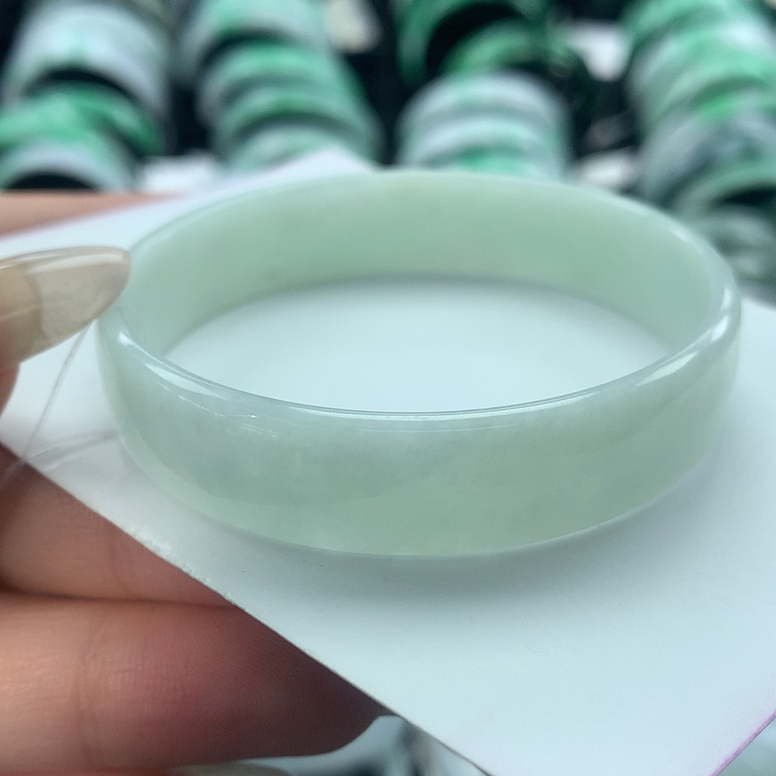 未镶嵌手镯翡翠公主