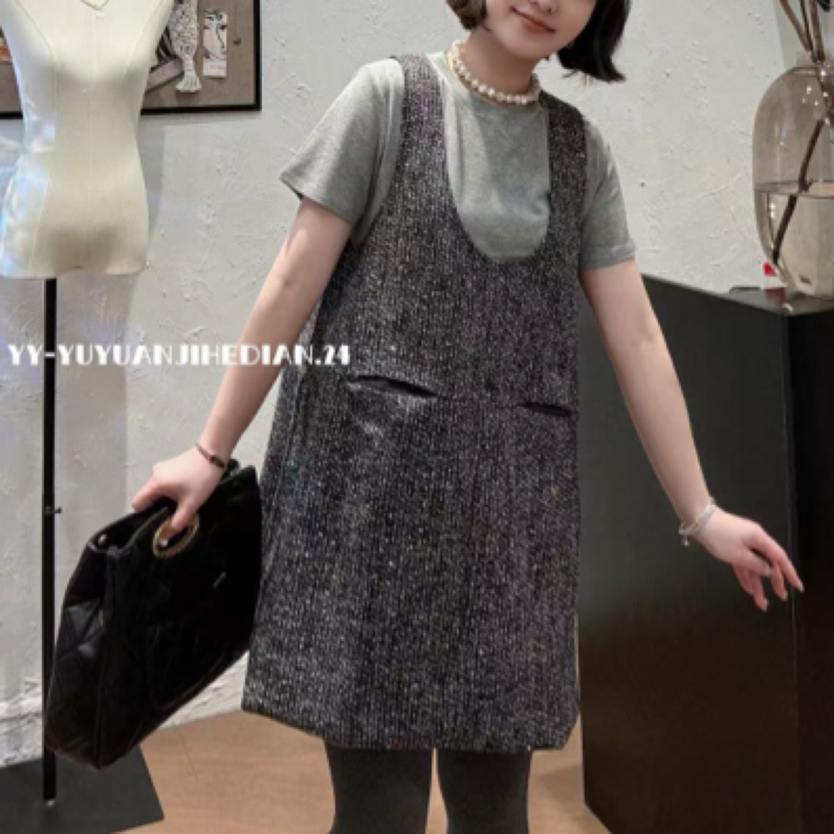 欧货小众高级马甲裙U型领连衣裙打底两件套