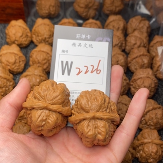 吊坠桃核洋*哥我是第一百40