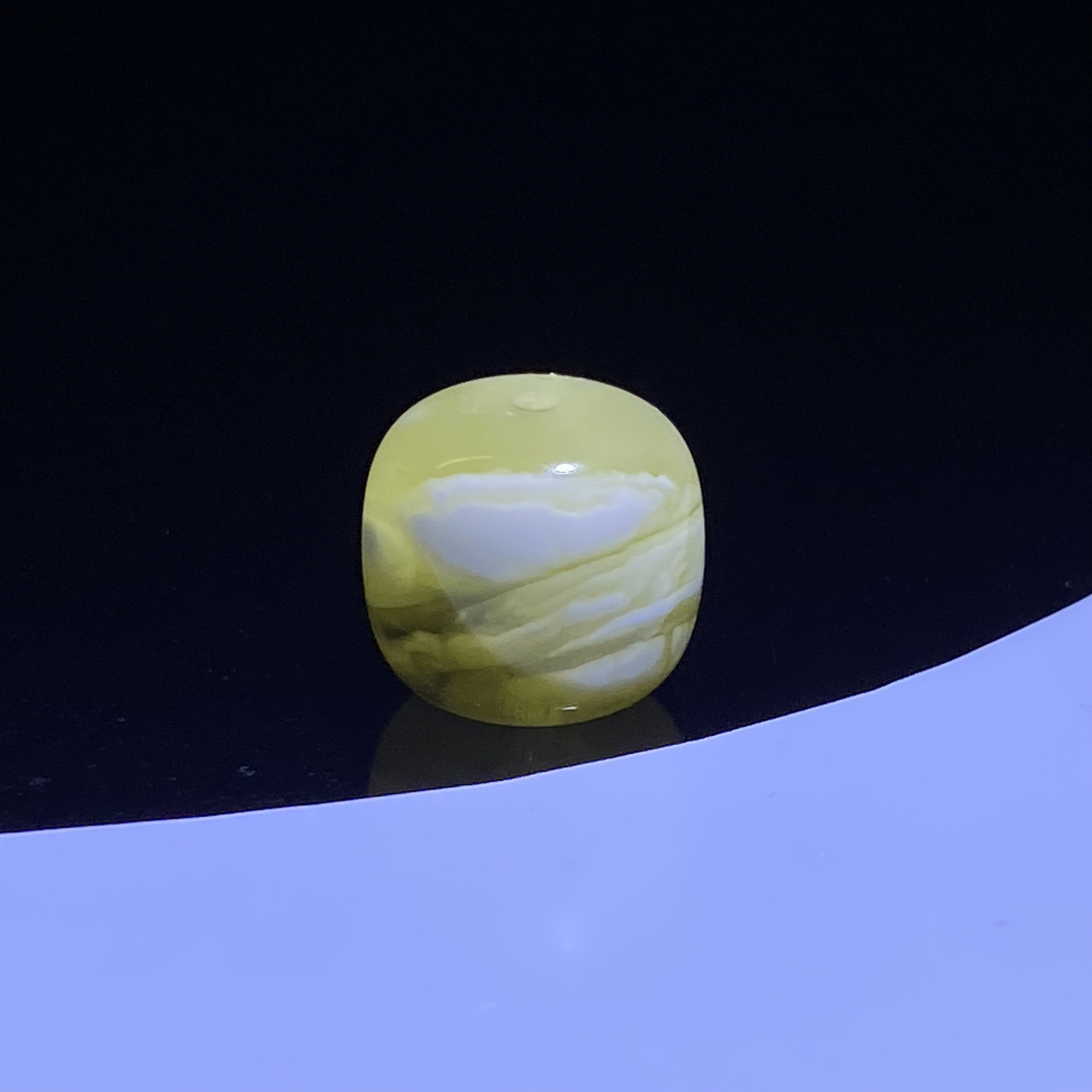 琥珀蜜蜡金瓷白虎皮纹溶洞妖老型单珠12.9mm