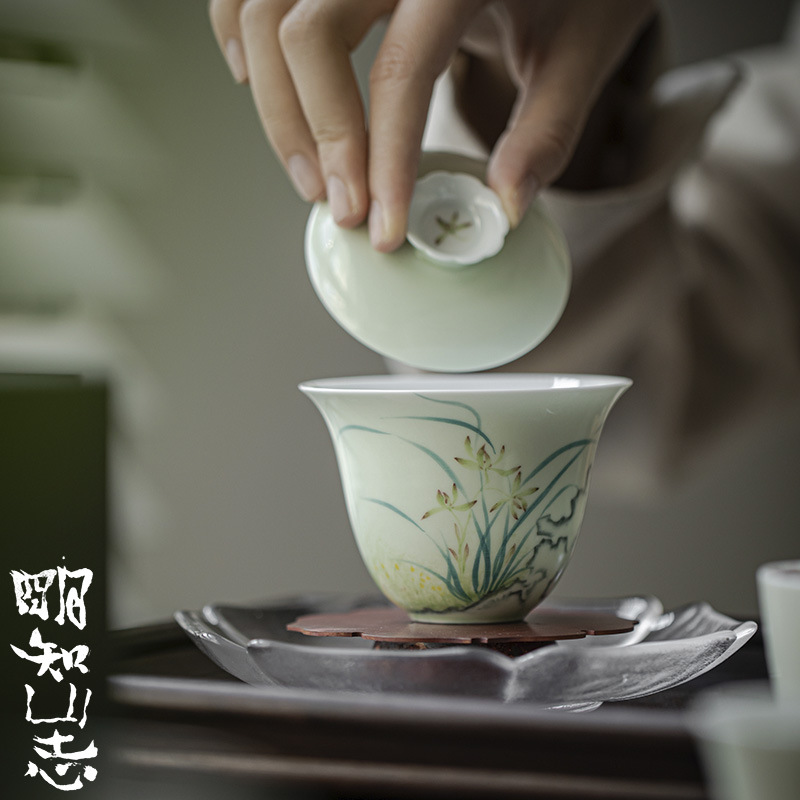 明知山志-果青-空谷幽兰-归栀盖碗手绘陶瓷中式白瓷盖碗