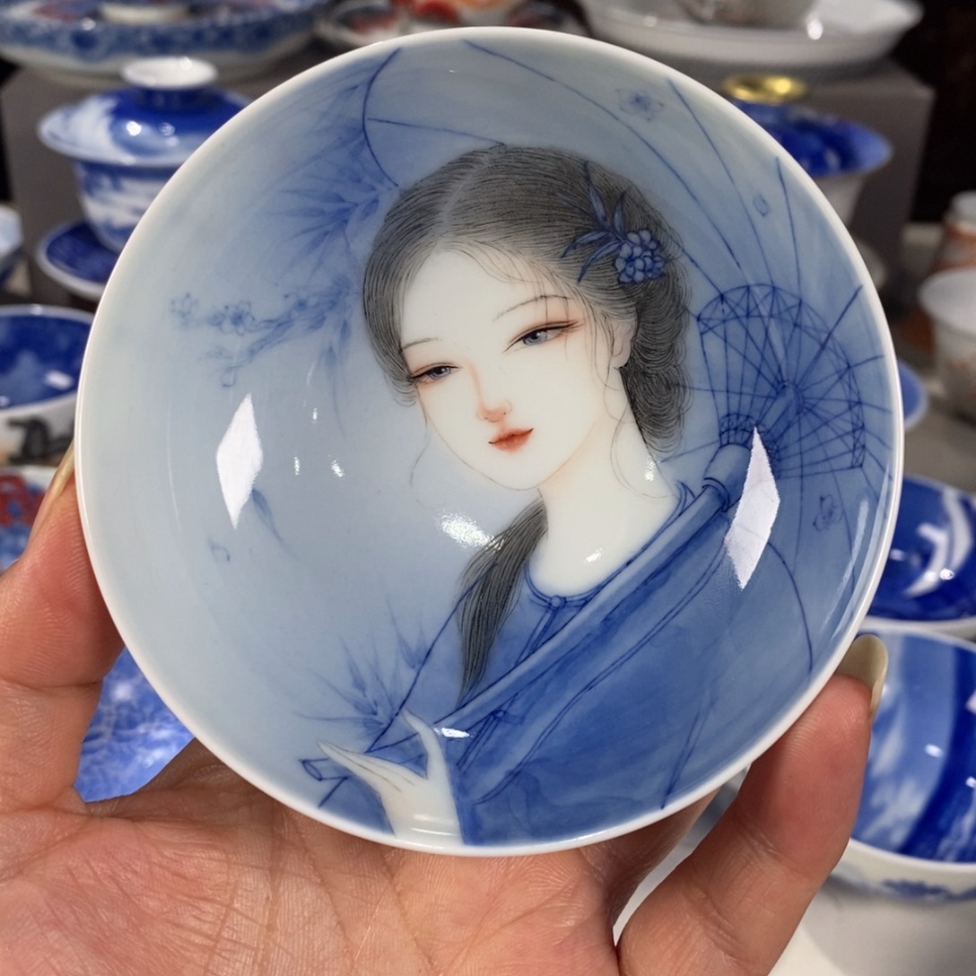 青花美女主人杯杯