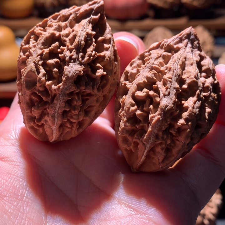 文玩核桃吊坠楸玥核2