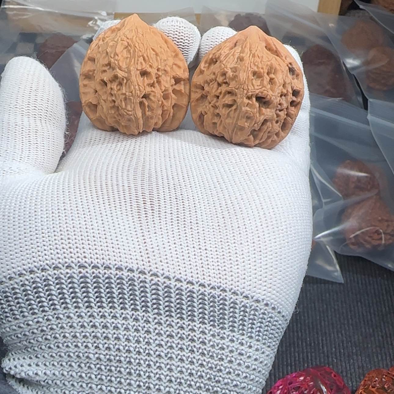 【闪购商品】文玩核桃把件原树寿桃