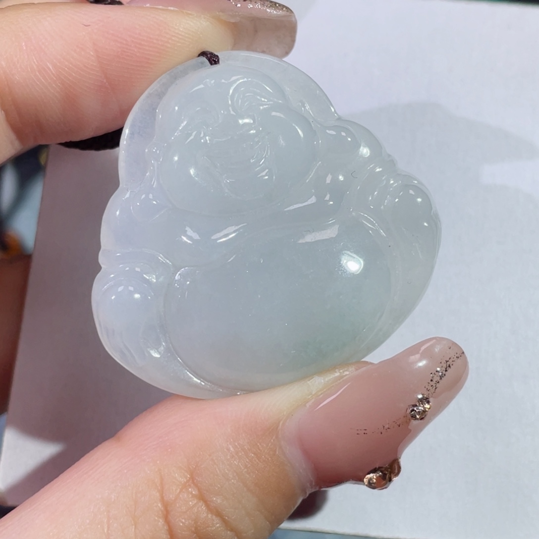 翡翠颈饰未镶嵌佛公