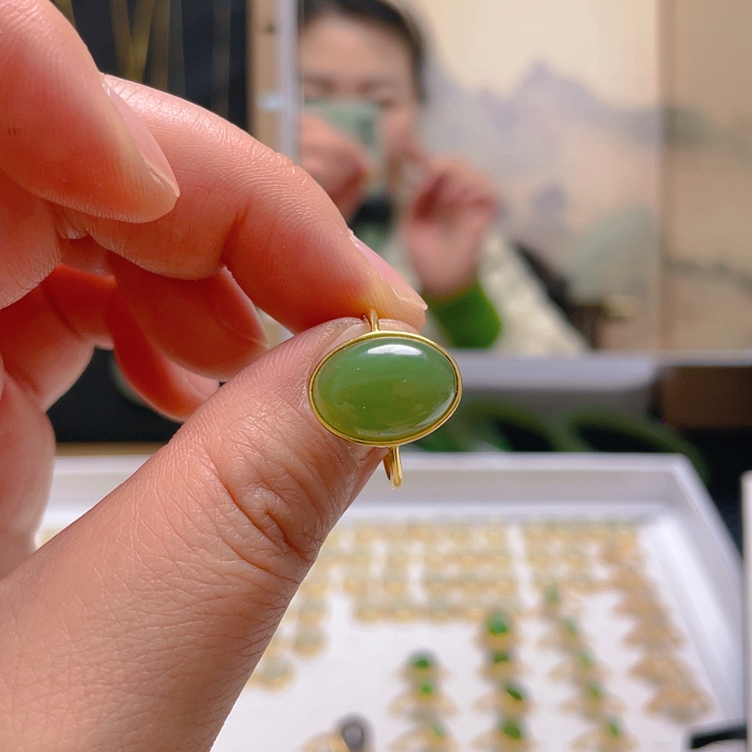 和田玉戒指银S925镀金镶嵌