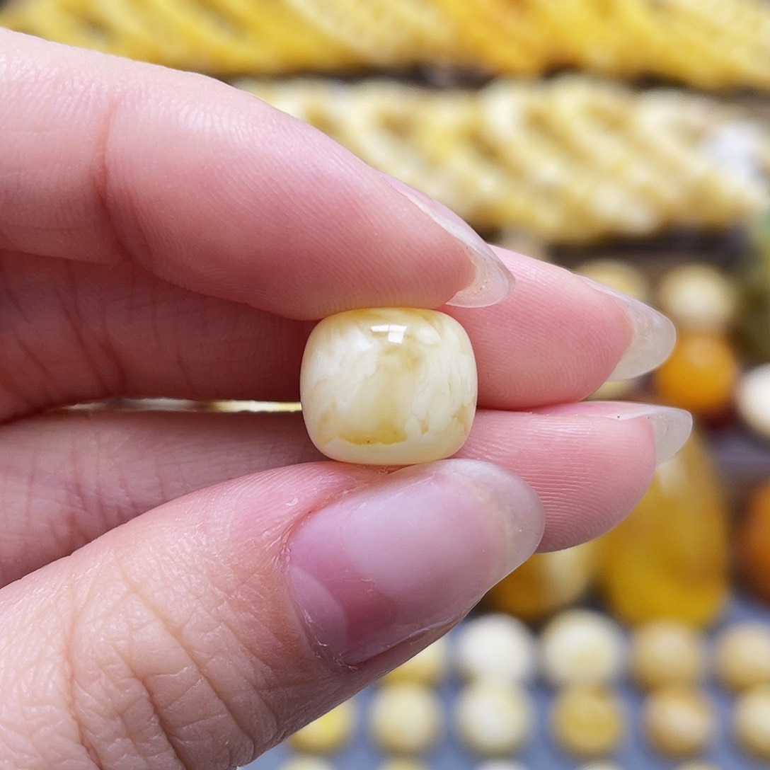 未镶嵌琥珀裸石蜜蜡老型12*10.5mm花粉