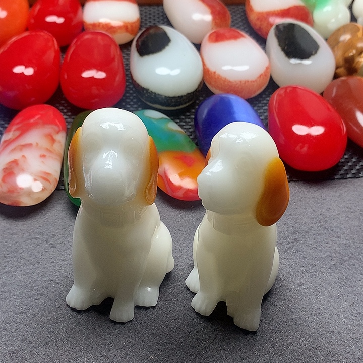 完全开放新疆戈壁五彩彩石