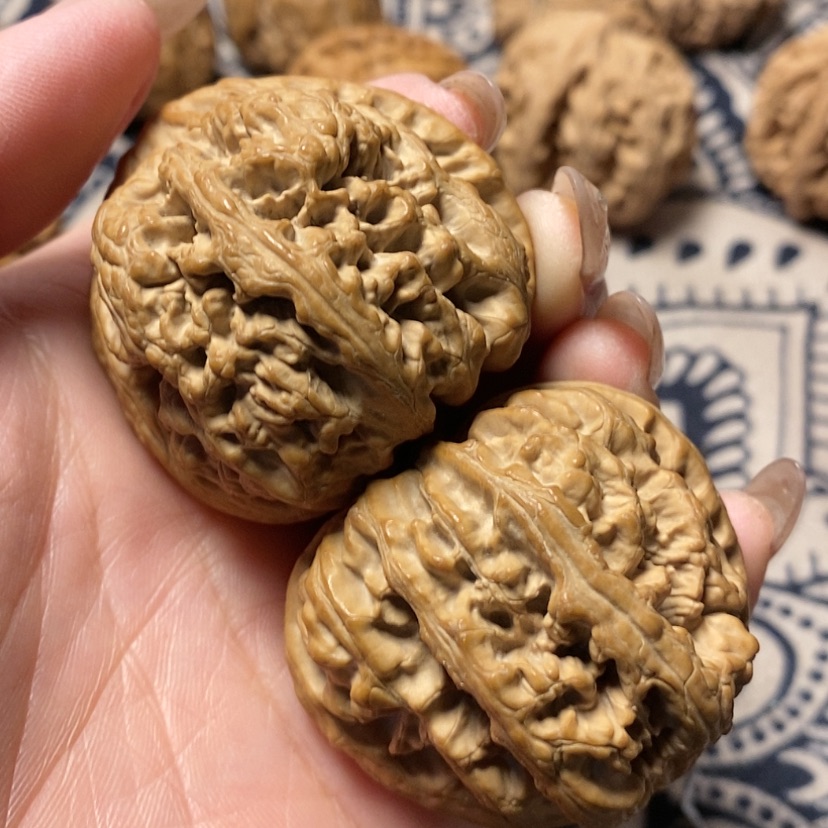 【闪购商品】文玩核桃吊坠你****.粗筋 花