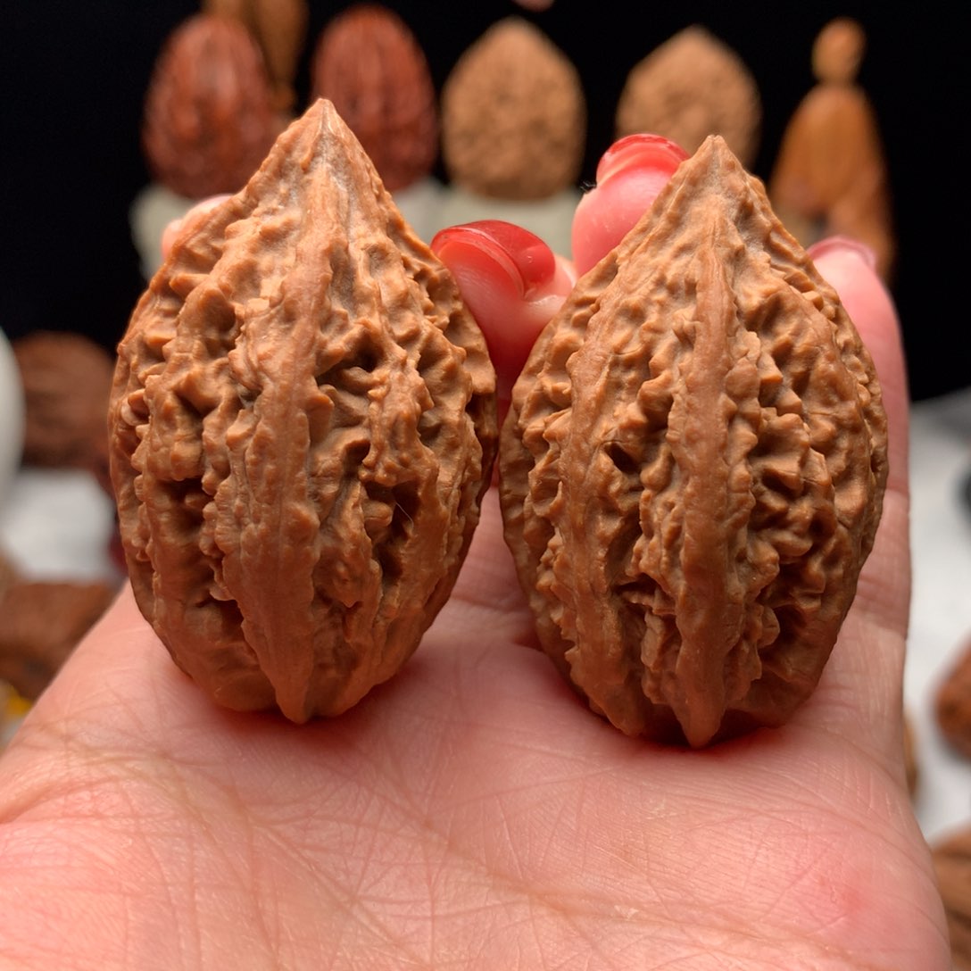 文玩核桃吊坠小武核桃13