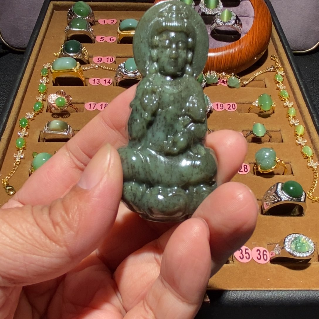 和田玉未镶嵌戒指