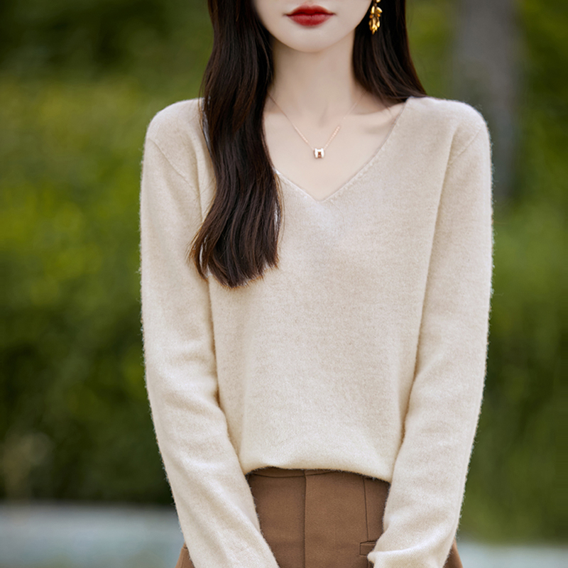CHAO~舒适女毛针织衫女款宽松V领针织衫长袖V领套头修身时尚百搭