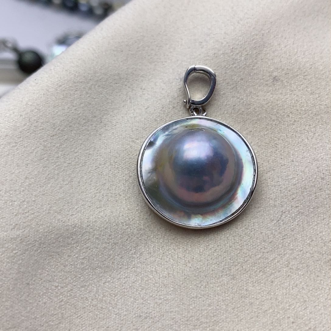 【闪购商品】银S925镶嵌拼合珍珠（马贝珠）颈饰