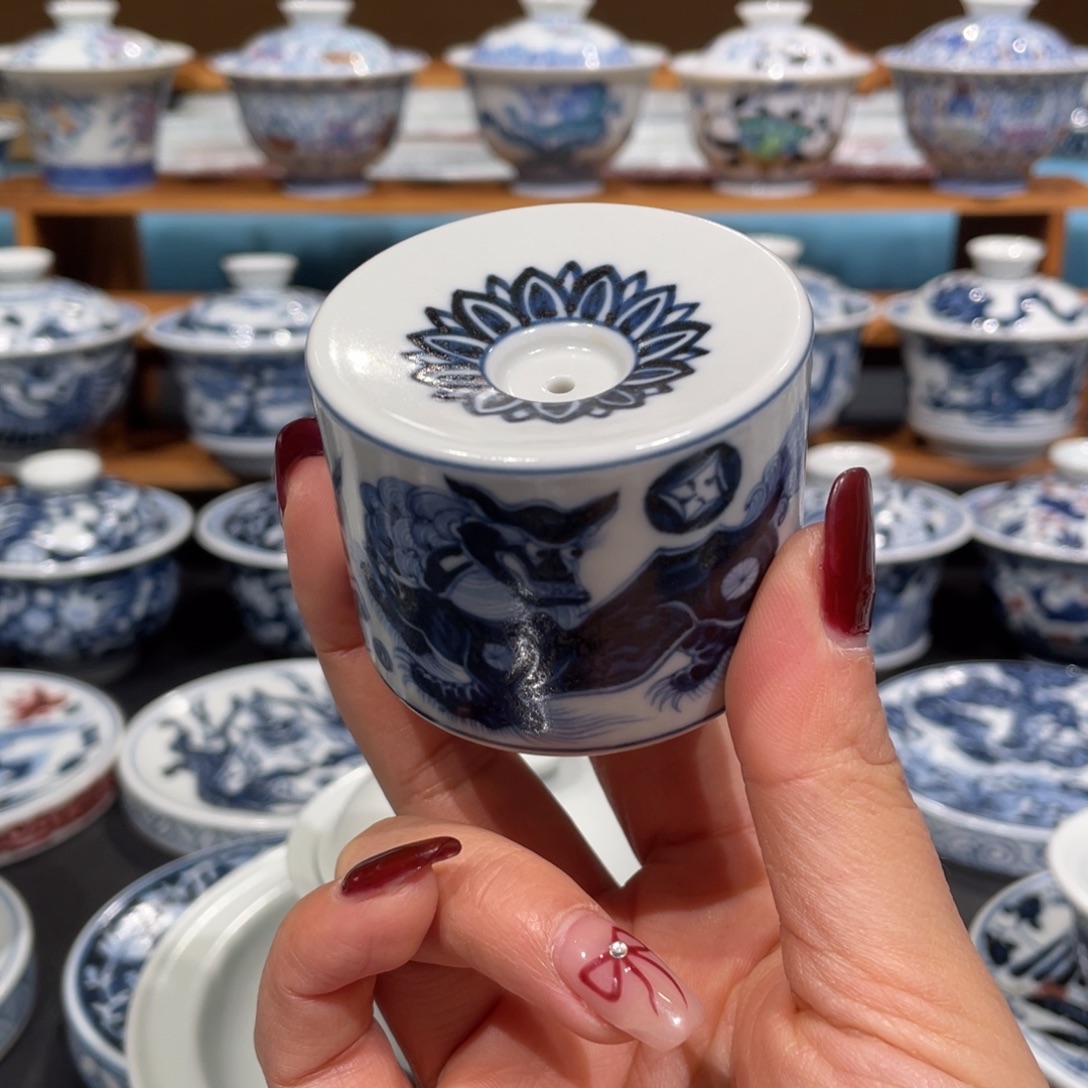 一***.景德镇陶瓷手工艺术