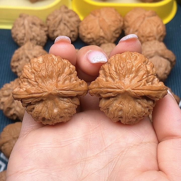 文玩核桃吊坠39.5核王