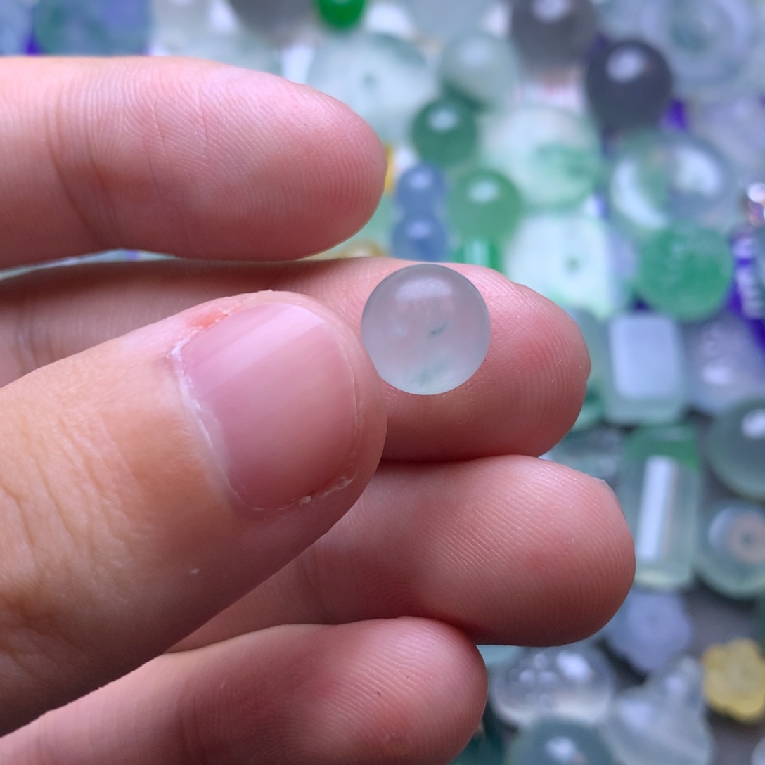 定制翡翠未镶嵌珠子