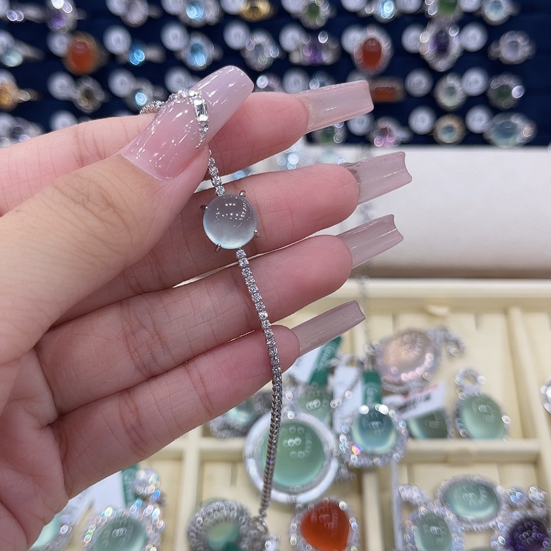 岫玉银S925镶嵌手链小****?