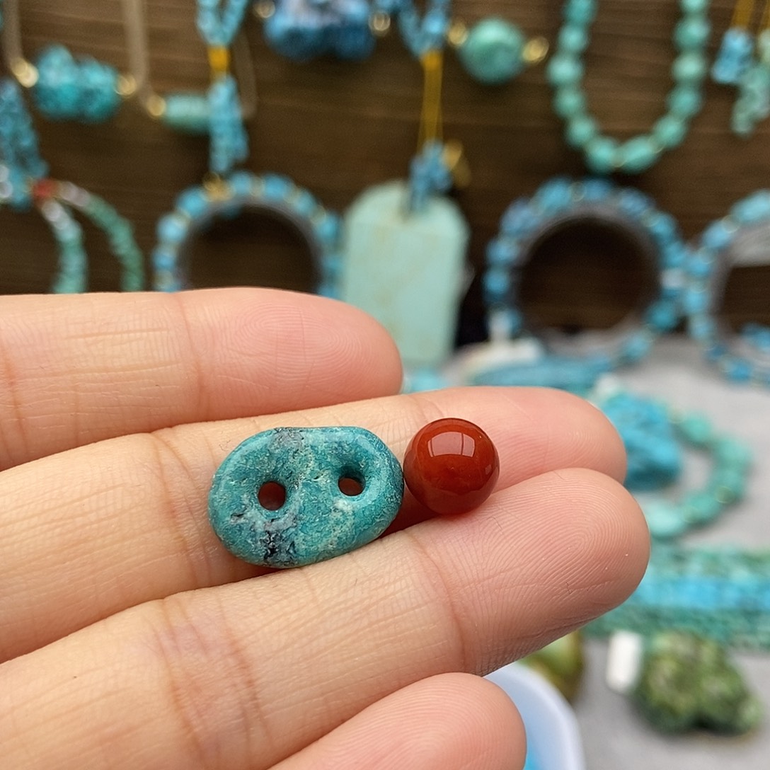 南红玛瑙未镶嵌猪鼻扣