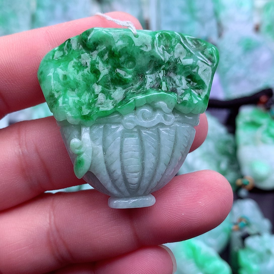 翡翠吊坠(不含链)未镶嵌