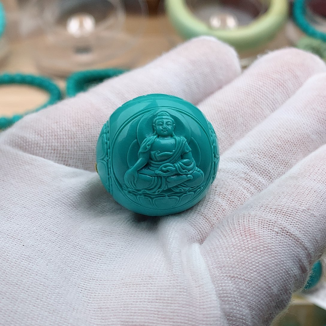 绿松石颈饰未镶嵌