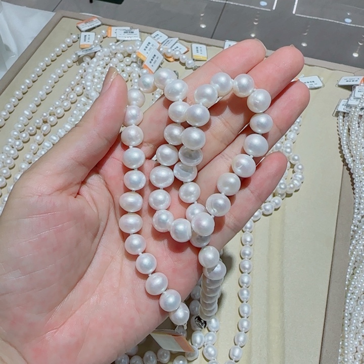 蒋****淡水珍珠未镶嵌颈饰