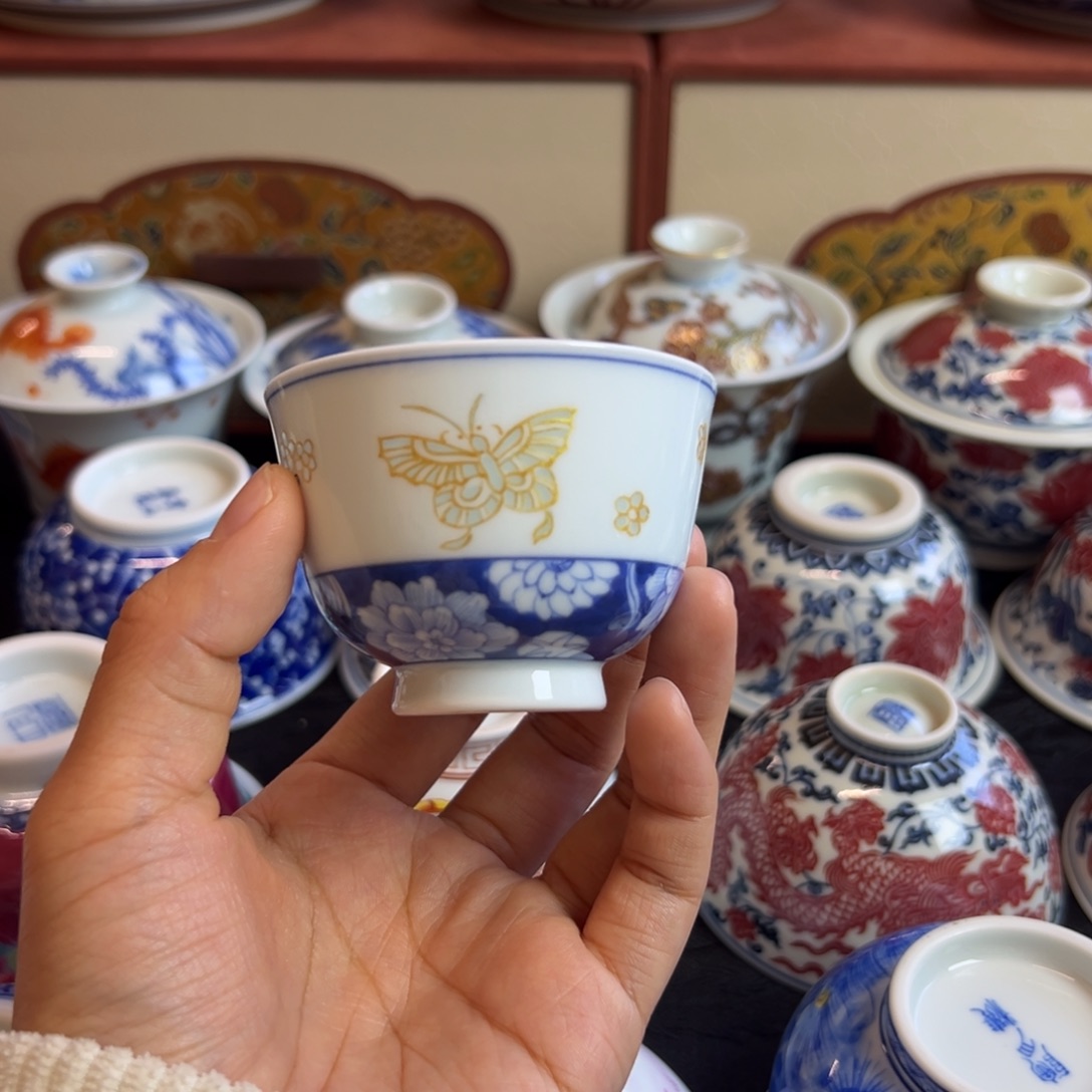 玲珑手绘蝴蝶小鸡心