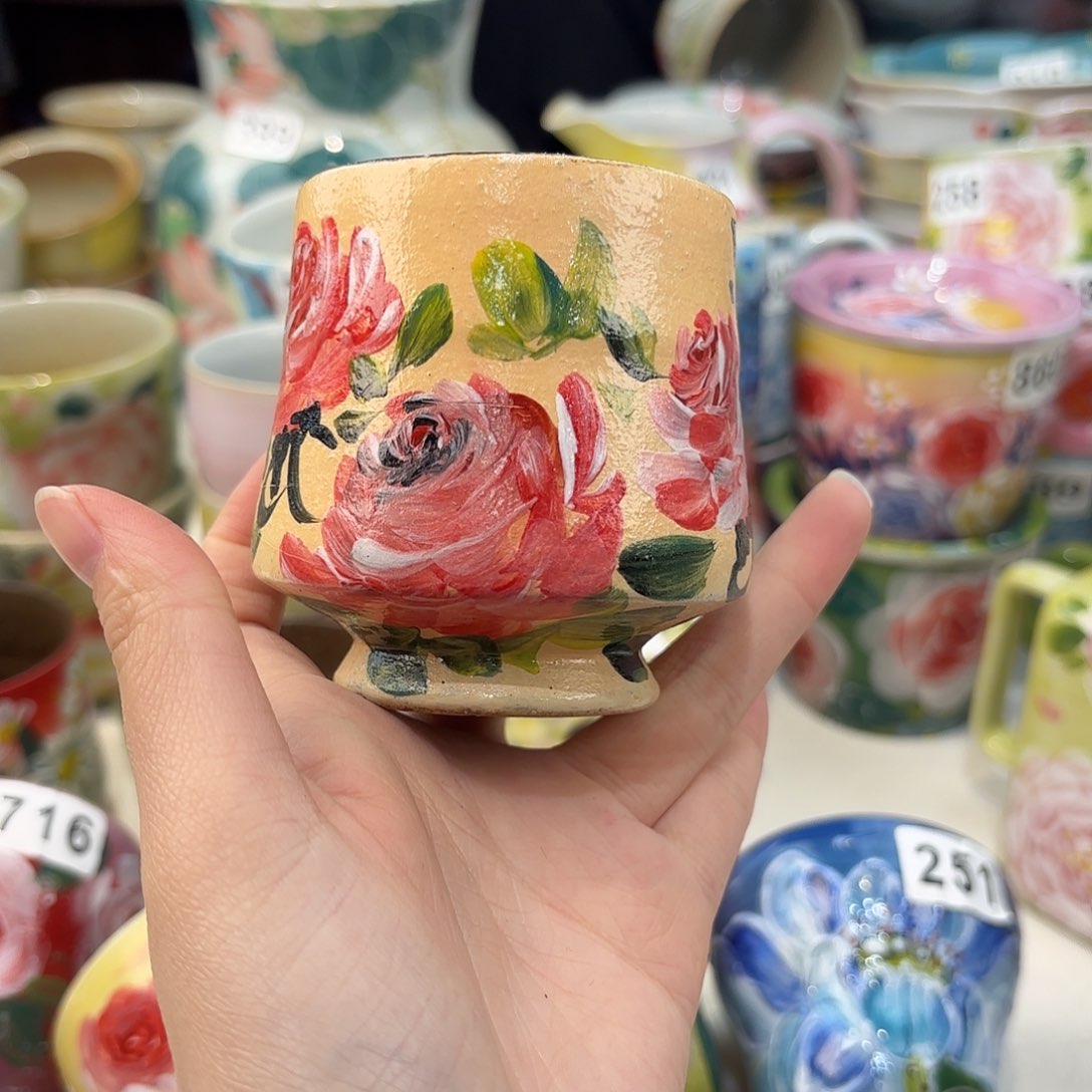 瓷片兔兔好可爱呀打