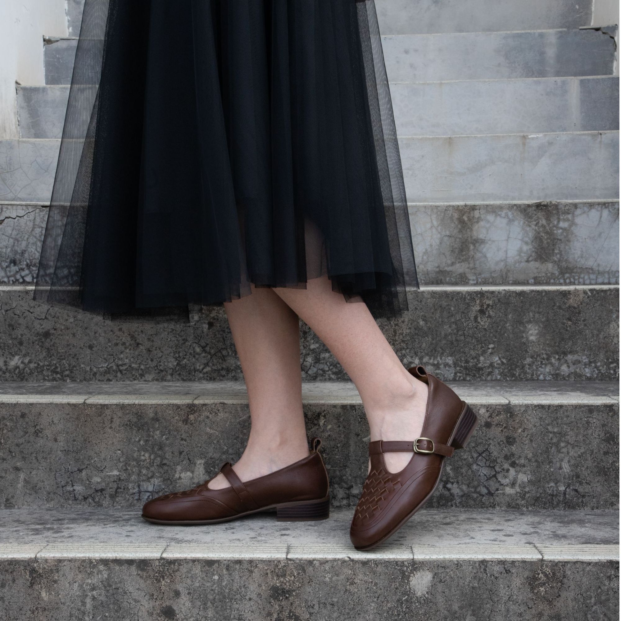 2025春夏新款玛丽珍鞋方跟丁字扣中口编织单鞋头层羊皮复古低跟鞋