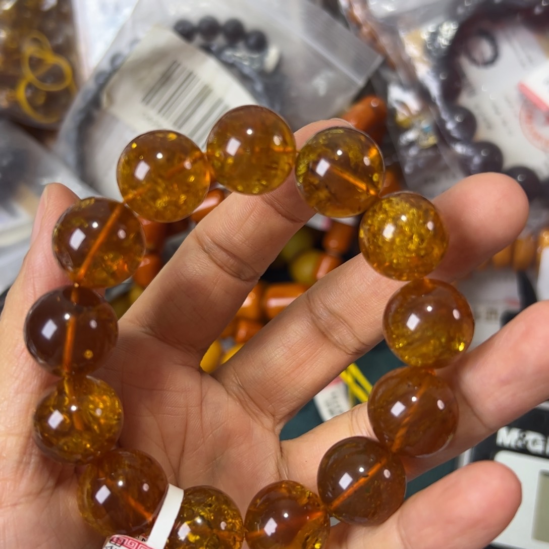 未镶嵌琥珀珠宝奇石772