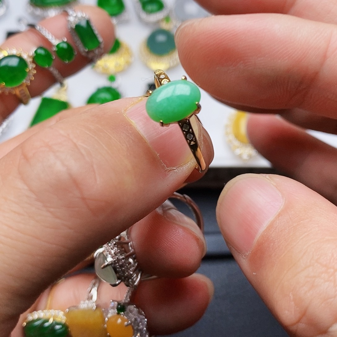 翡翠戒指银S925镶嵌戒指