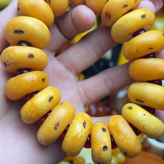 琥珀手串未镶嵌蜜蜡