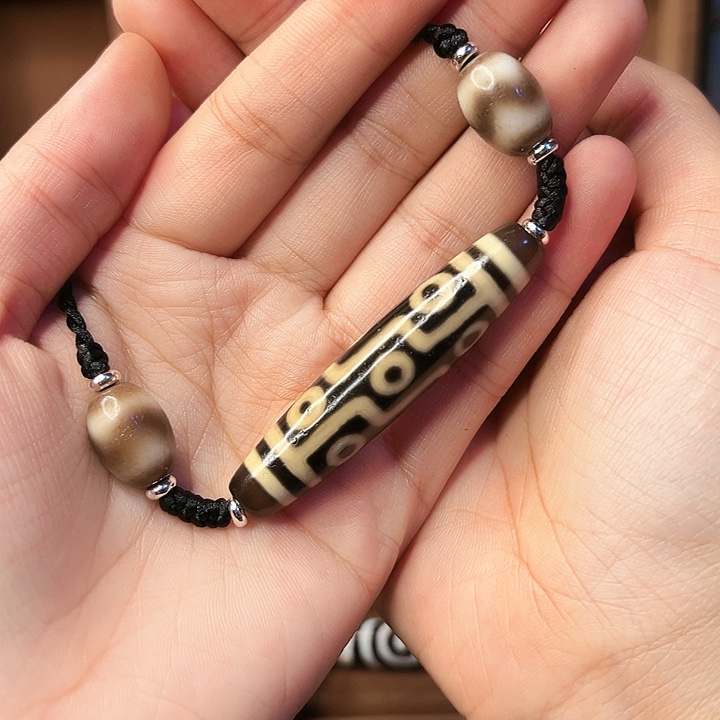 玛瑙/玉髓颈饰未镶嵌白*