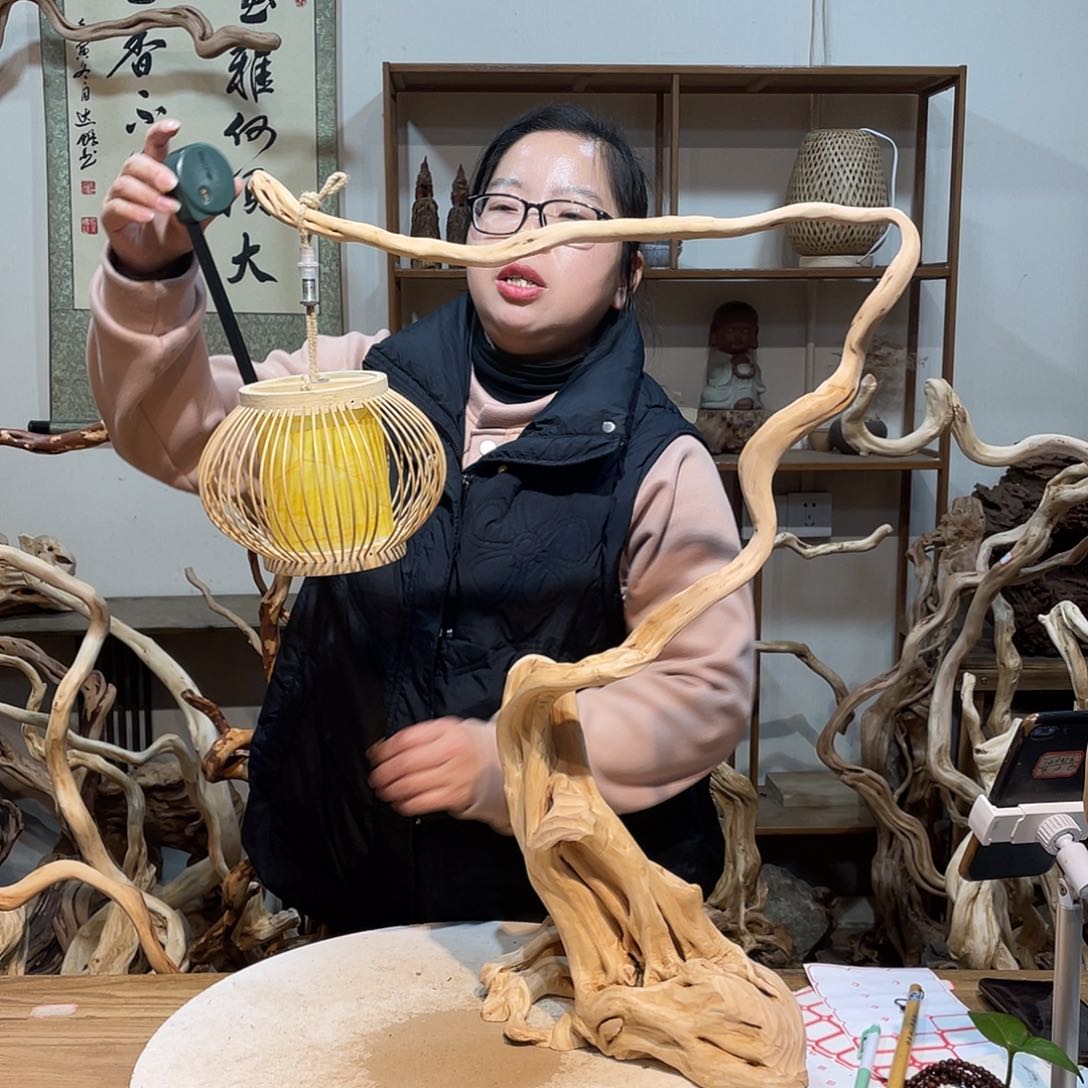 柏木杜鹃根根艺摆件