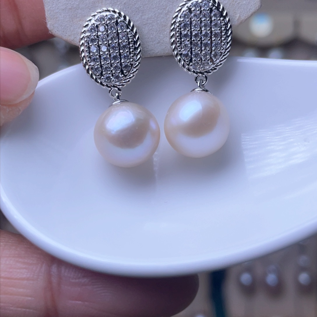 淡水珍珠耳环未镶嵌