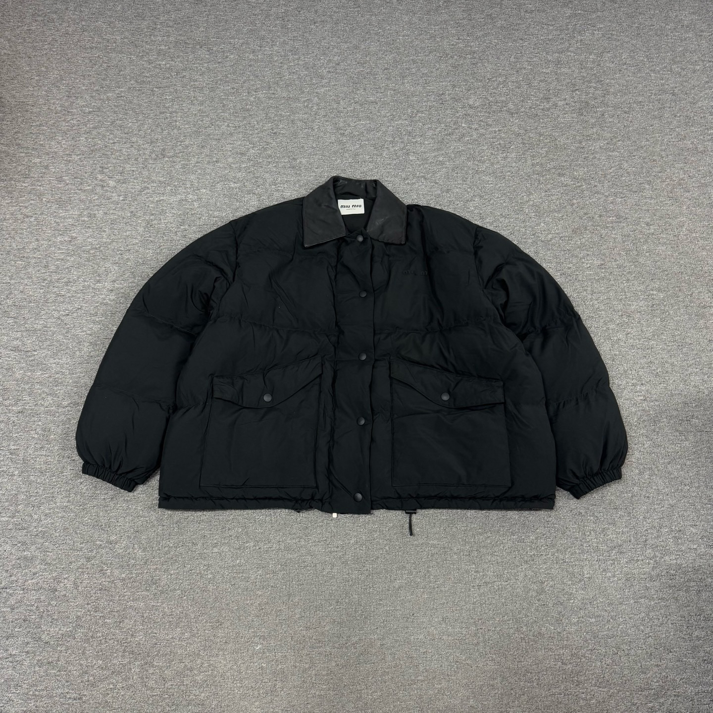 99新 MIU MIU/缪缪 miumiu 缪缪 翻领抽绳底边拉链长袖 