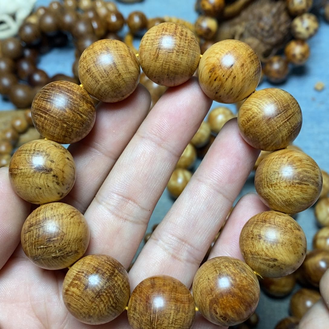 柏木（崖柏）无事牌2.0白粉骨料