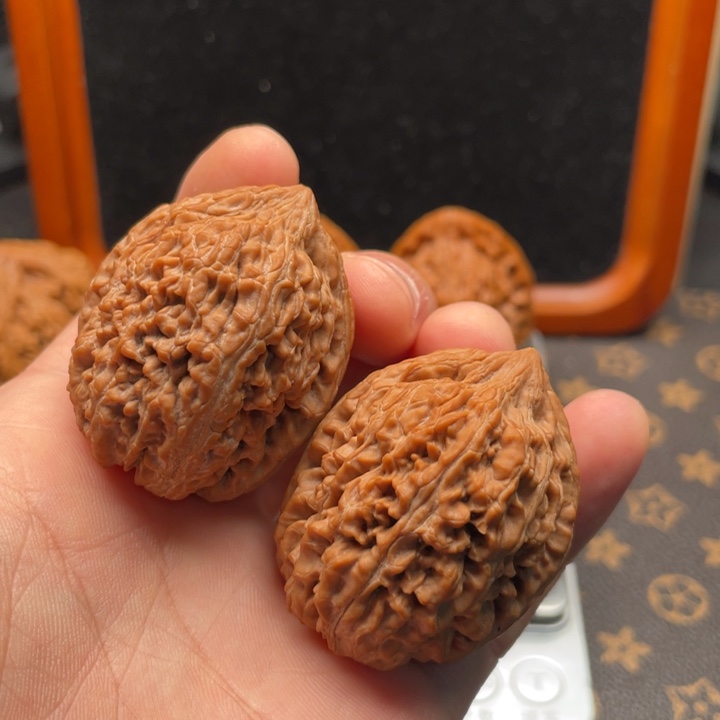 核桃大蒜头文玩核桃