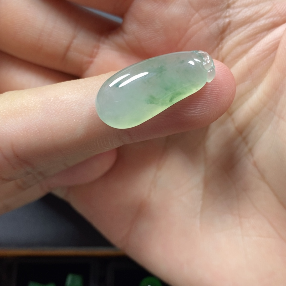 翡翠挂件未镶嵌翡翠珠宝翡翠珠宝